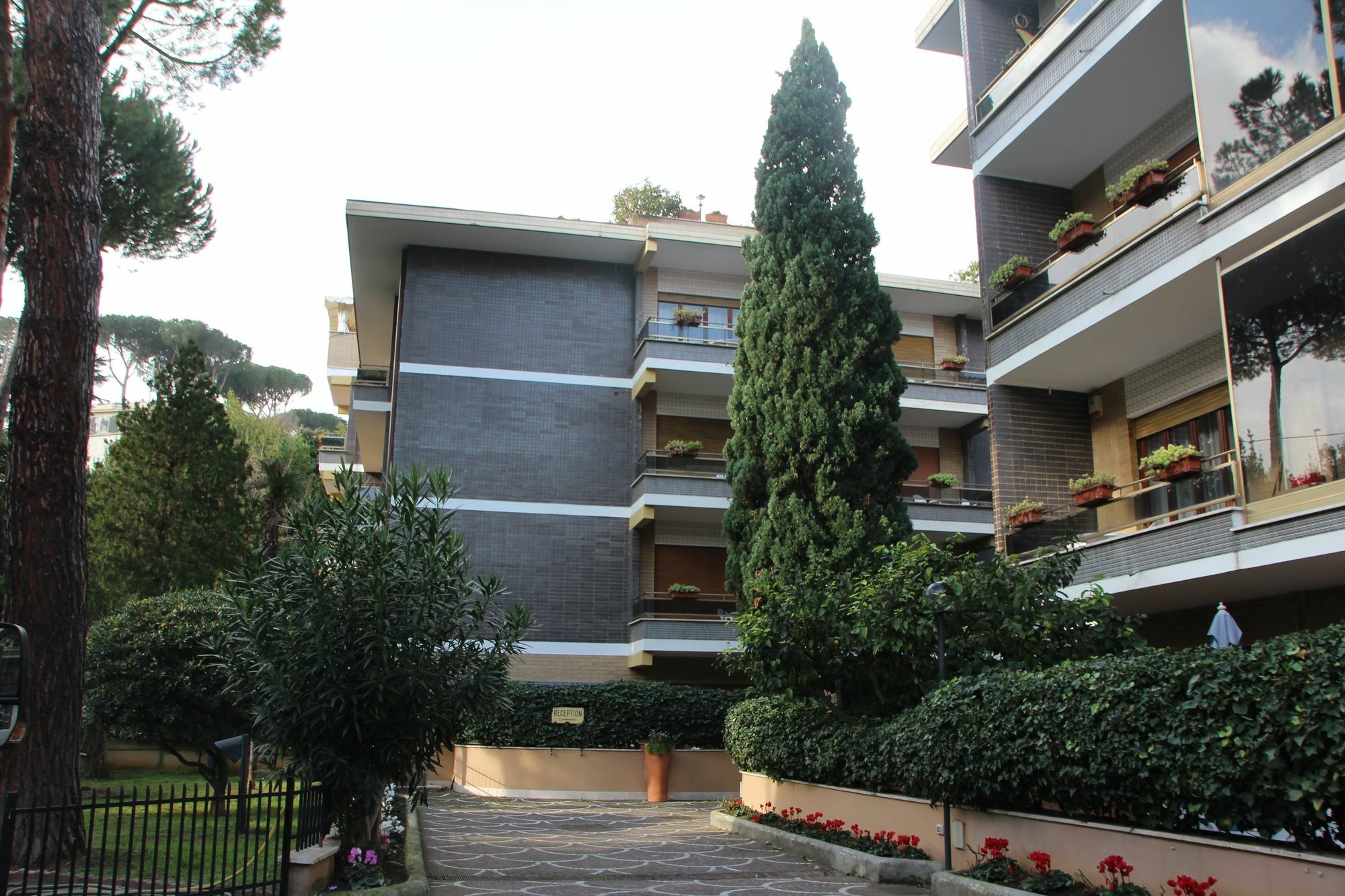 Bed Rooms Rome Exterior photo